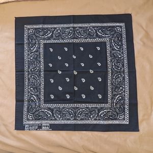 Black bandana